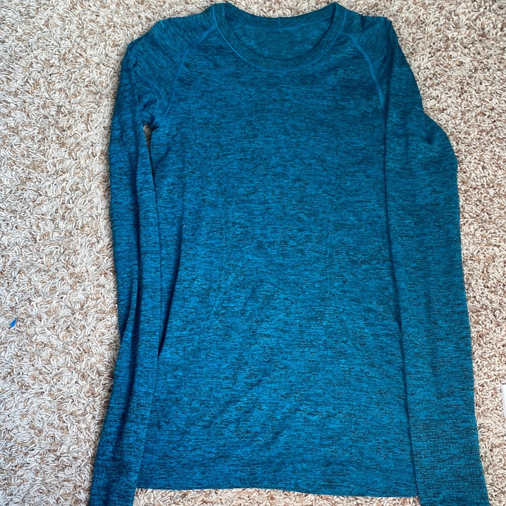 Lululemon Swiftly Tech long sleeve! Size 6